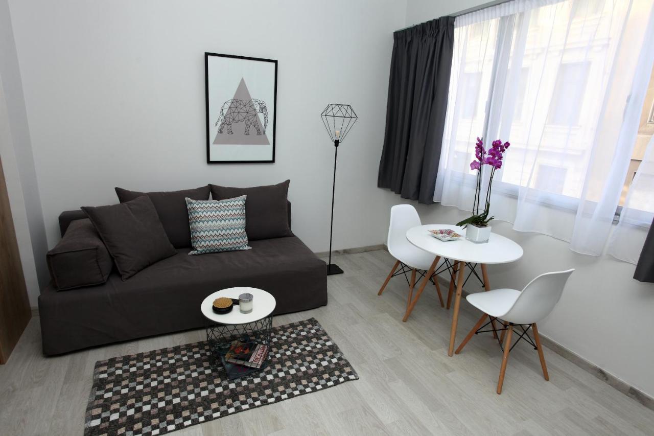 Old Town Hall Suites And Apartments Atenas Exterior foto